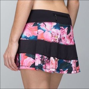 Super cute floral Lululemon skirt